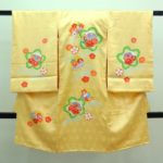 女の子産着「黄色に桜」