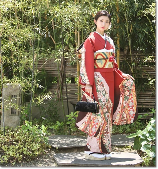 赤色ママ振袖 コーディネート after